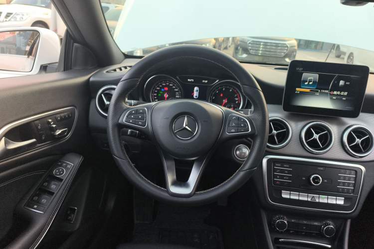 Used Mercedes-Benz CLA 2018 CLA 200 Style Edition Steering Wheel