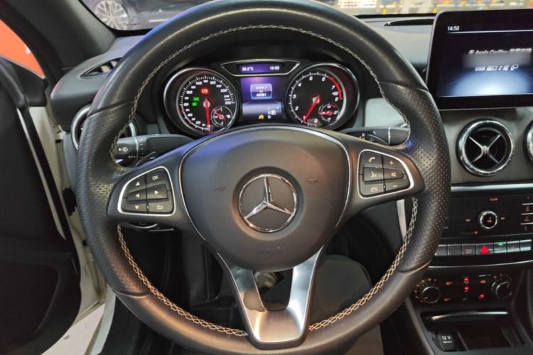 Used Mercedes-Benz CLA 2018 CLA 200 Style Edition Steering Wheel