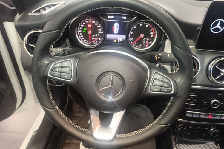 Used Mercedes-Benz CLA 2018 CLA 200 Style Edition Steering Wheel