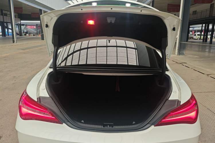Used Mercedes-Benz CLA 2018 CLA 220 4MATIC Trunk
