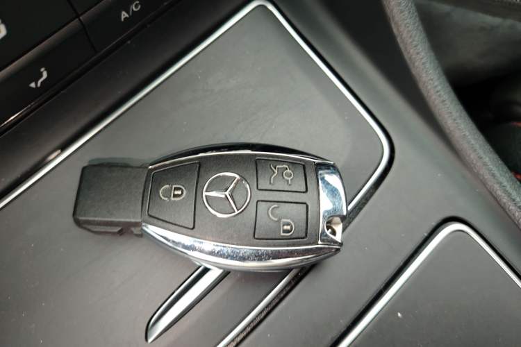 Used Mercedes-Benz CLA 2018 CLA 220 4MATIC Vehicle Key