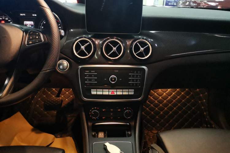 Used Mercedes-Benz CLA 2019 CLA 200 Night Edition Audio And AC Panel
