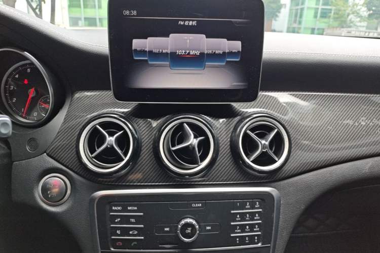 Used Mercedes-Benz CLA 2019 CLA 200 Night Edition Audio And AC Panel