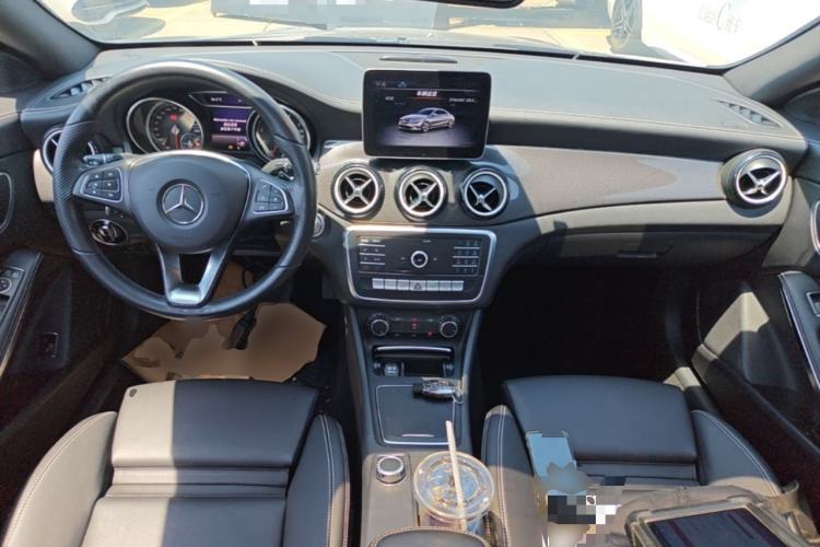 Used Mercedes-Benz CLA 2019 CLA 200 Night Edition Center Console