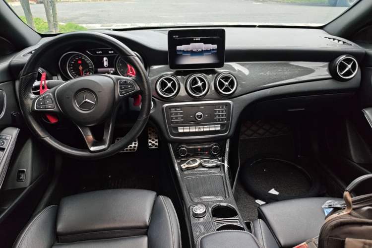 Used Mercedes-Benz CLA 2019 CLA 200 Night Edition Center Console