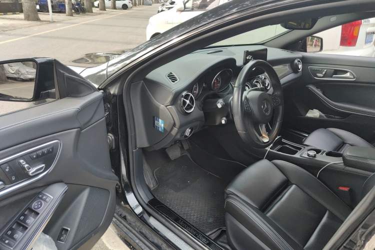 Used Mercedes-Benz CLA 2019 CLA 200 Night Edition Driver Seat