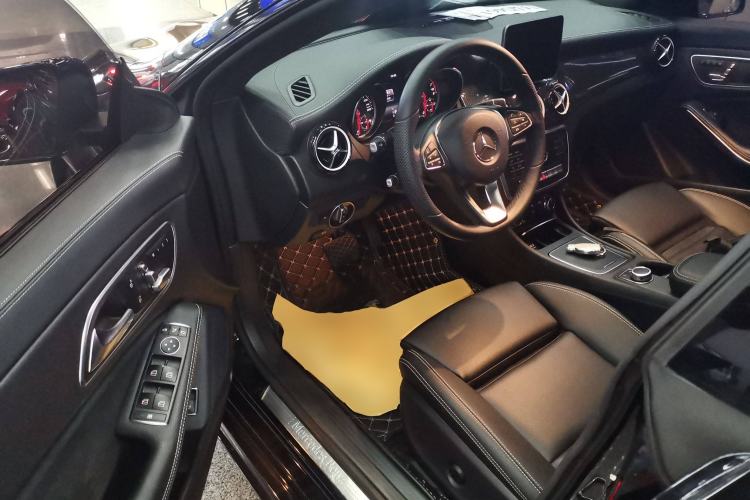 Used Mercedes-Benz CLA 2019 CLA 200 Night Edition Driver Seat
