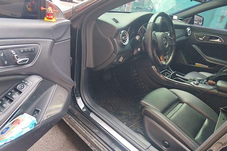 Used Mercedes-Benz CLA 2019 CLA 200 Night Edition Driver Seat