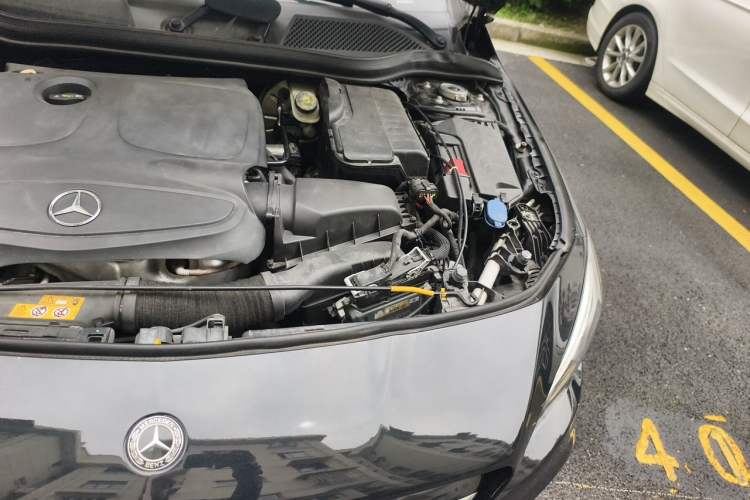 Used Mercedes-Benz CLA 2019 CLA 200 Night Edition Engine Bay Left