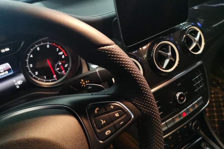 Used Mercedes-Benz CLA 2019 CLA 200 Night Edition Gear Lever