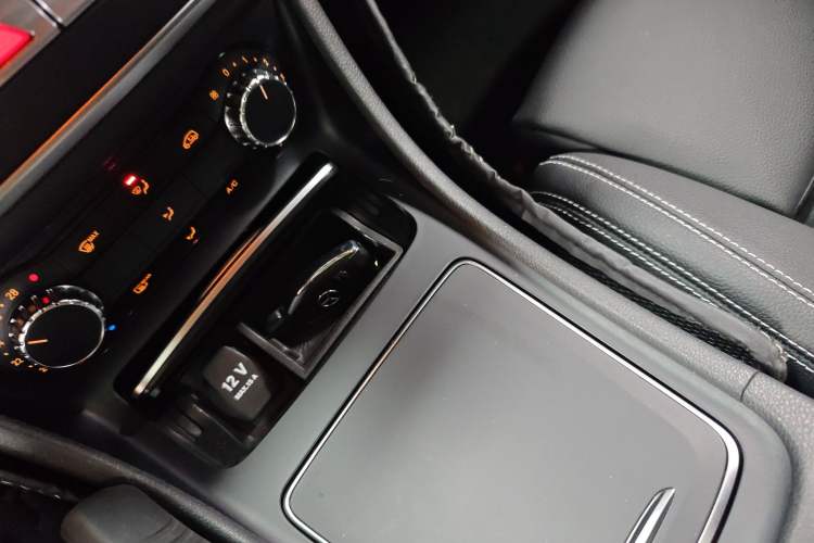 Used Mercedes-Benz CLA 2019 CLA 200 Night Edition Interior 1