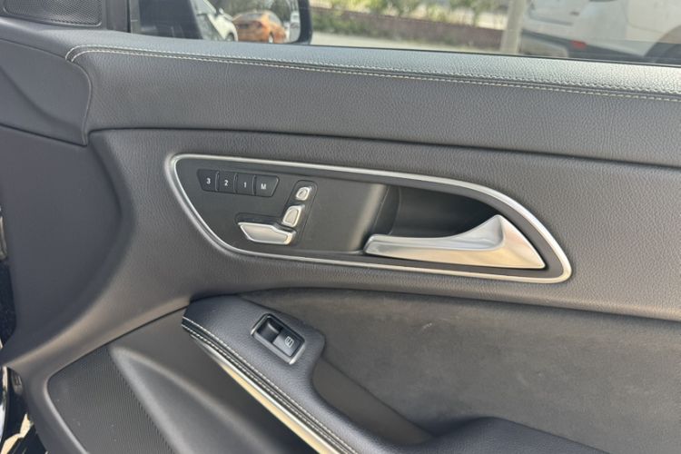 Used Mercedes-Benz CLA 2019 CLA 200 Night Edition Interior 9