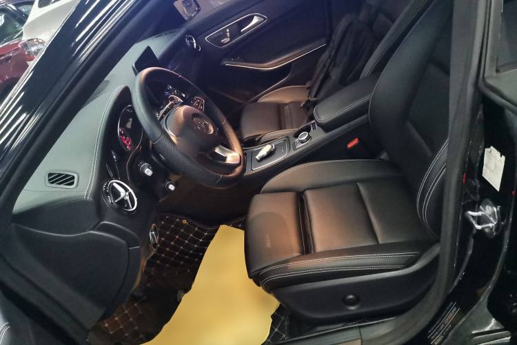 Used Mercedes-Benz CLA 2019 CLA 200 Night Edition Left Front Seat