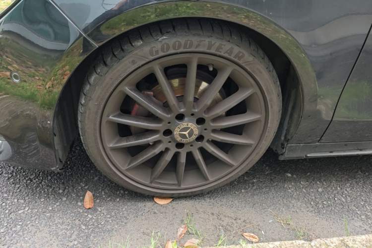 Used Mercedes-Benz CLA 2019 CLA 200 Night Edition Left Front Wheel Hub