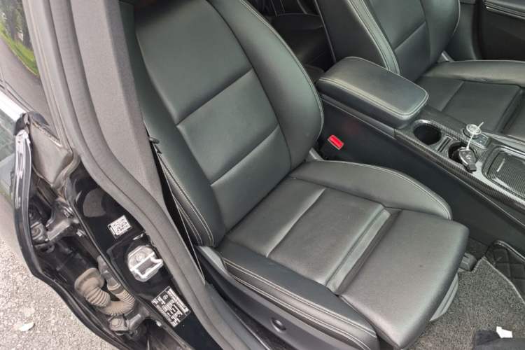 Used Mercedes-Benz CLA 2019 CLA 200 Night Edition Right Front Seat