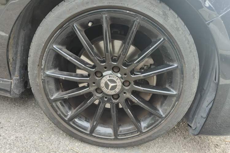 Used Mercedes-Benz CLA 2019 CLA 200 Night Edition Right Front Wheel Hub