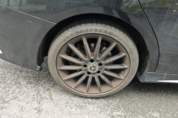 Used Mercedes-Benz CLA 2019 CLA 200 Night Edition Right Rear Wheel Hub