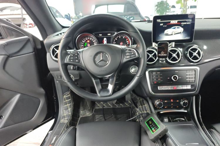 Used Mercedes-Benz CLA 2019 CLA 200 Night Edition Steering Wheel