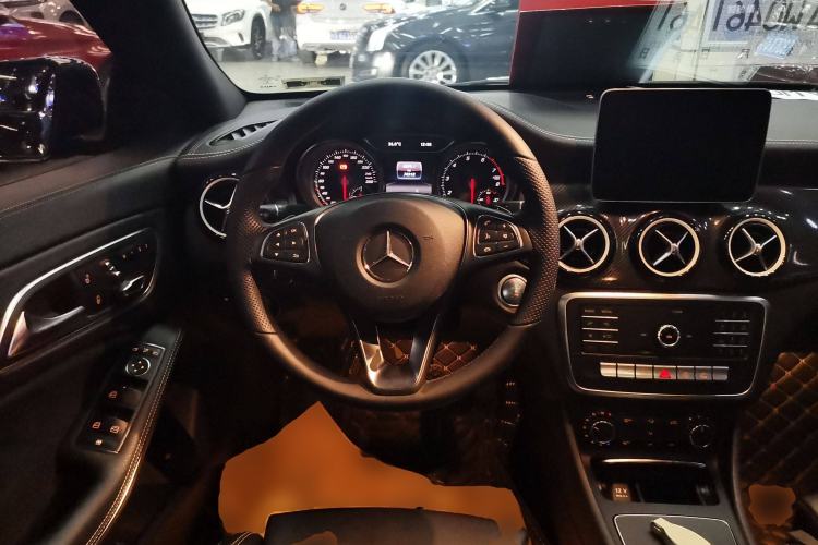 Used Mercedes-Benz CLA 2019 CLA 200 Night Edition Steering Wheel
