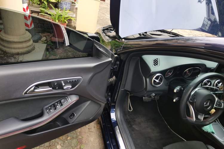 Used Mercedes-Benz CLA 2019 CLA 220 4MATIC Driver Seat
