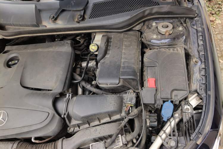 Used Mercedes-Benz CLA 2019 CLA 220 4MATIC Engine Bay Left
