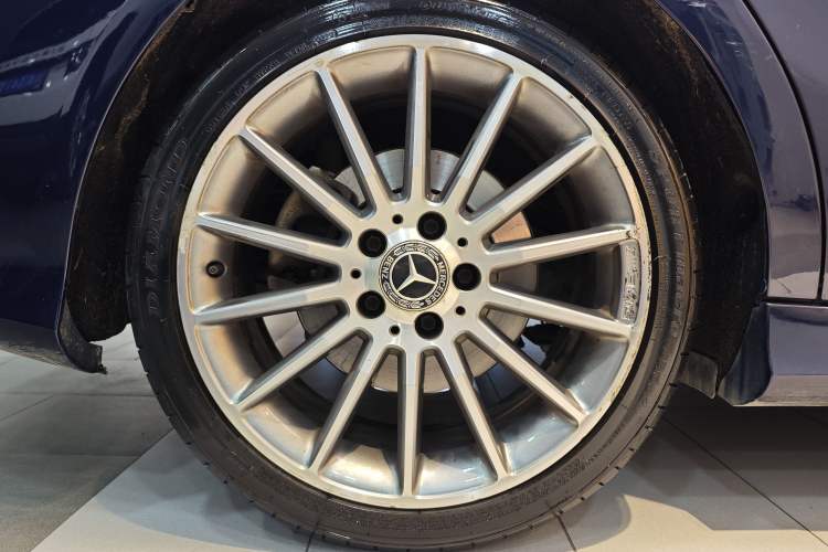 Used Mercedes-Benz CLA 2019 CLA 220 4MATIC Exterior 11