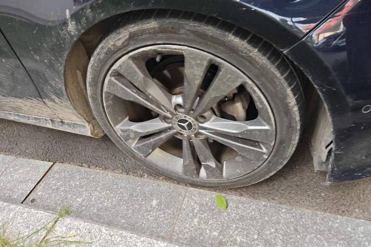 Used Mercedes-Benz CLA 2019 CLA 200 Sport Edition Right Front Wheel Hub