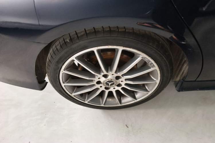 Used Mercedes-Benz CLA 2019 CLA 220 4MATIC Right Rear Wheel Hub