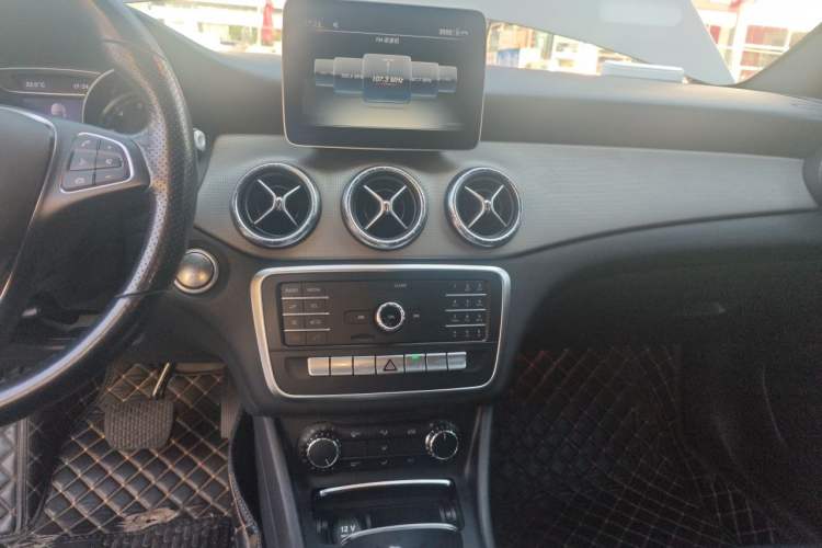 Used Mercedes-Benz CLA 2019 CLA 200 Sport Edition Audio And AC Panel