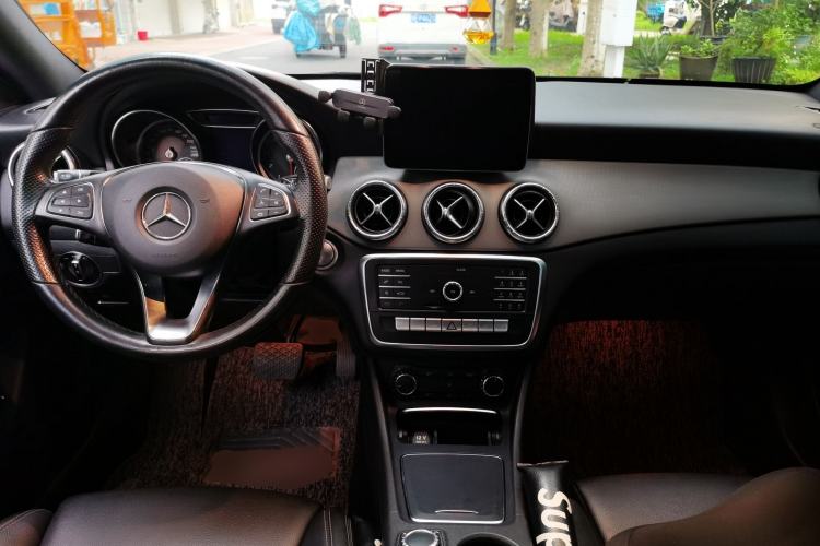 Used Mercedes-Benz CLA 2019 CLA 200 Sport Edition Center Console