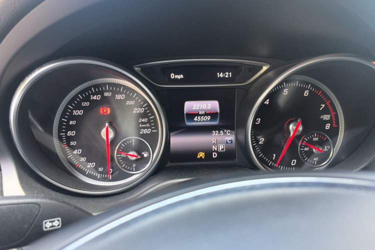Used Mercedes-Benz CLA 2019 CLA 200 Sport Edition Odometer Close Up