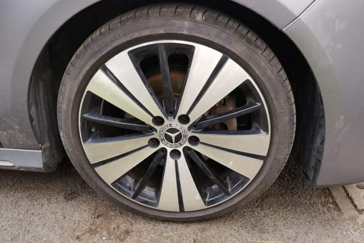 Used Mercedes-Benz CLA 2019 CLA 200 Sport Edition Right Front Wheel Hub