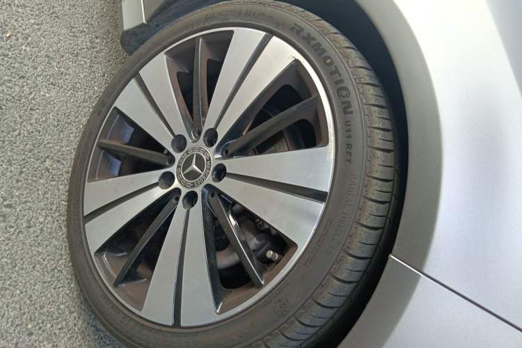 Used Mercedes-Benz CLA 2019 CLA 200 Sport Edition Right Front Wheel Hub
