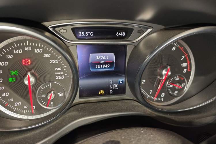 Used Mercedes-Benz CLA 2019 CLA 220 4MATIC Odometer Close Up