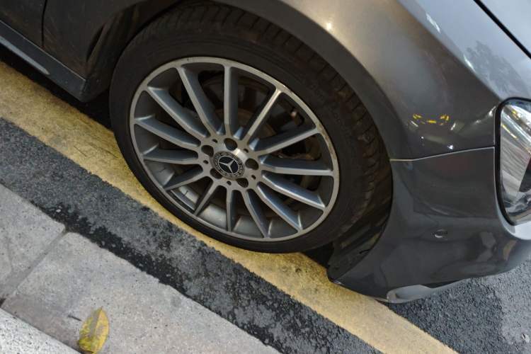 Used Mercedes-Benz CLA 2019 CLA 220 4MATIC Right Front Wheel Hub