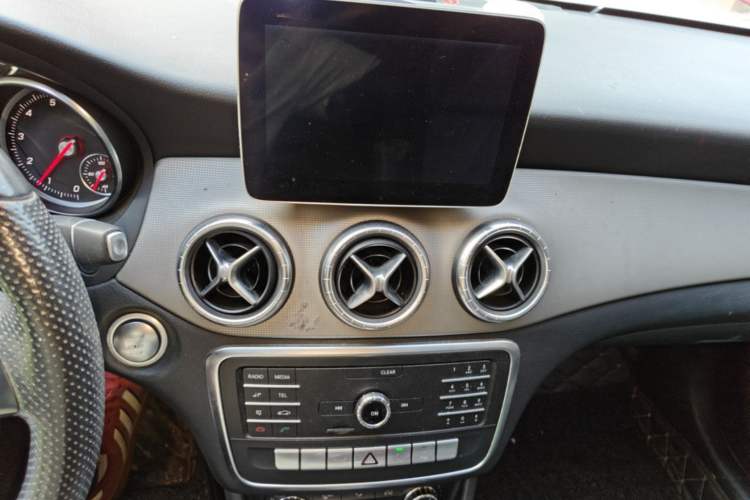 Used Mercedes-Benz CLA 2019 CLA 200 Sport Edition Audio And AC Panel