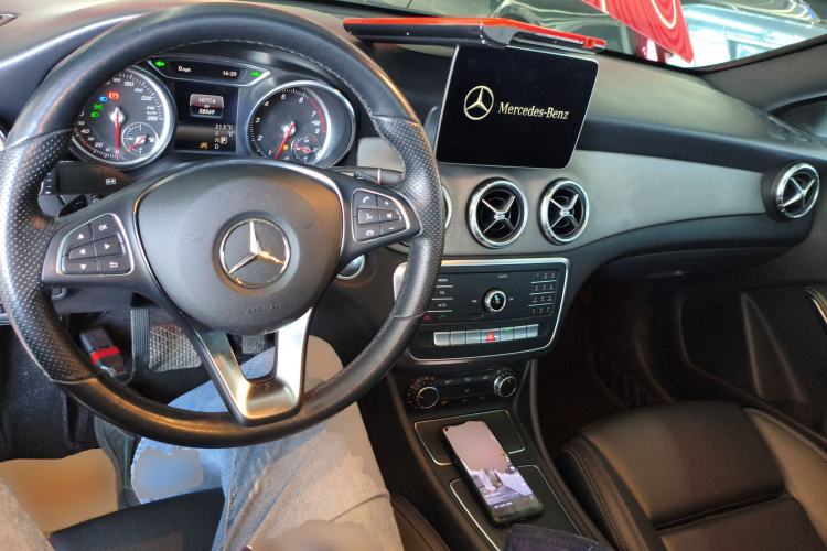 Used Mercedes-Benz CLA 2019 CLA 200 Sport Edition Center Console