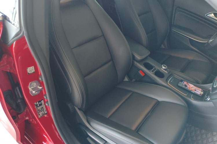 Used Mercedes-Benz CLA 2019 CLA 200 Sport Edition Right Front Seat