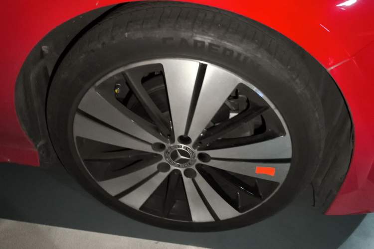 Used Mercedes-Benz CLA 2019 CLA 200 Sport Edition Right Front Wheel Hub