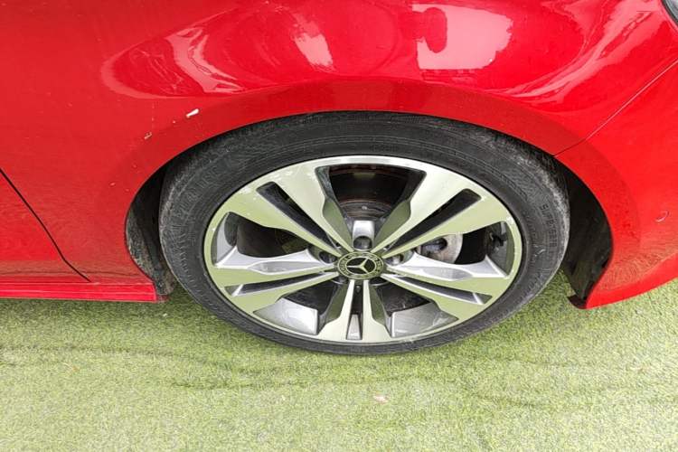 Used Mercedes-Benz CLA 2019 CLA 200 Sport Edition Right Front Wheel Hub