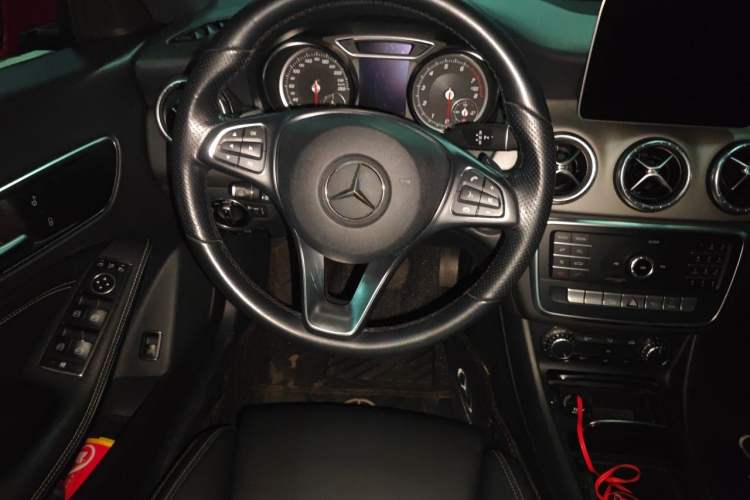 Used Mercedes-Benz CLA 2019 CLA 200 Sport Edition Steering Wheel