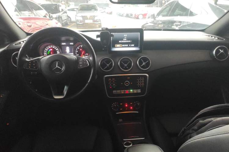 Used Mercedes-Benz CLA 2019 CLA 200 Sport Edition Interior 2