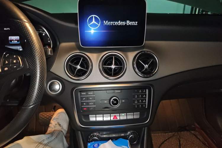 Used Mercedes-Benz CLA 2019 CLA 200 Sport Edition Audio And AC Panel