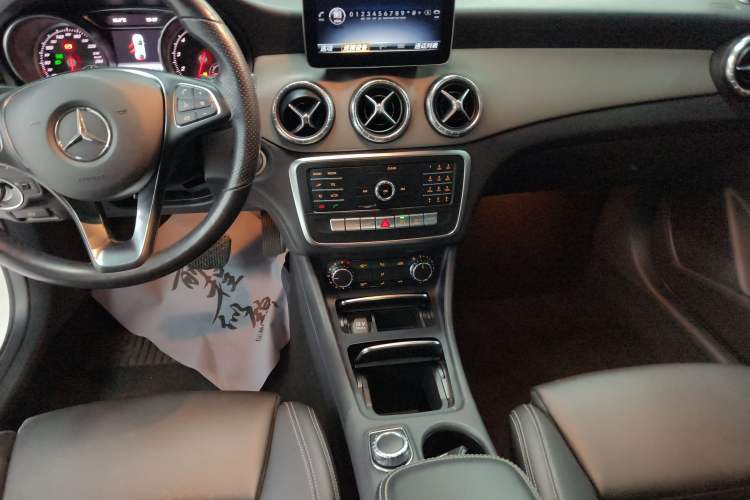 Used Mercedes-Benz CLA 2019 CLA 200 Sport Edition Audio And AC Panel