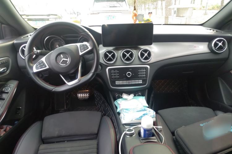 Used Mercedes-Benz CLA 2019 CLA 220 4MATIC Center Console