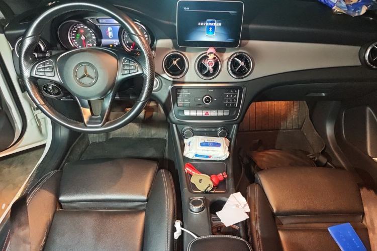 Used Mercedes-Benz CLA 2019 CLA 200 Sport Edition Center Console