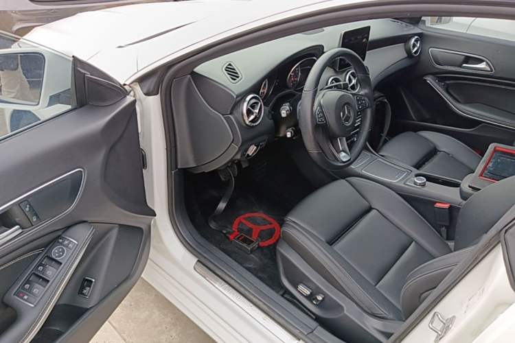 Used Mercedes-Benz CLA 2019 CLA 200 Sport Edition Driver Seat