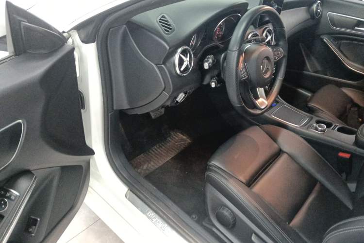 Used Mercedes-Benz CLA 2019 CLA 200 Sport Edition Driver Seat