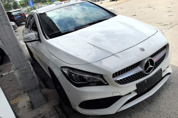 Used Mercedes-Benz CLA 2019 CLA 200 Sport Edition Front Right 45 Deg