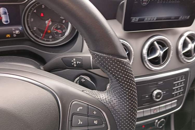 Used Mercedes-Benz CLA 2019 CLA 200 Sport Edition Gear Lever